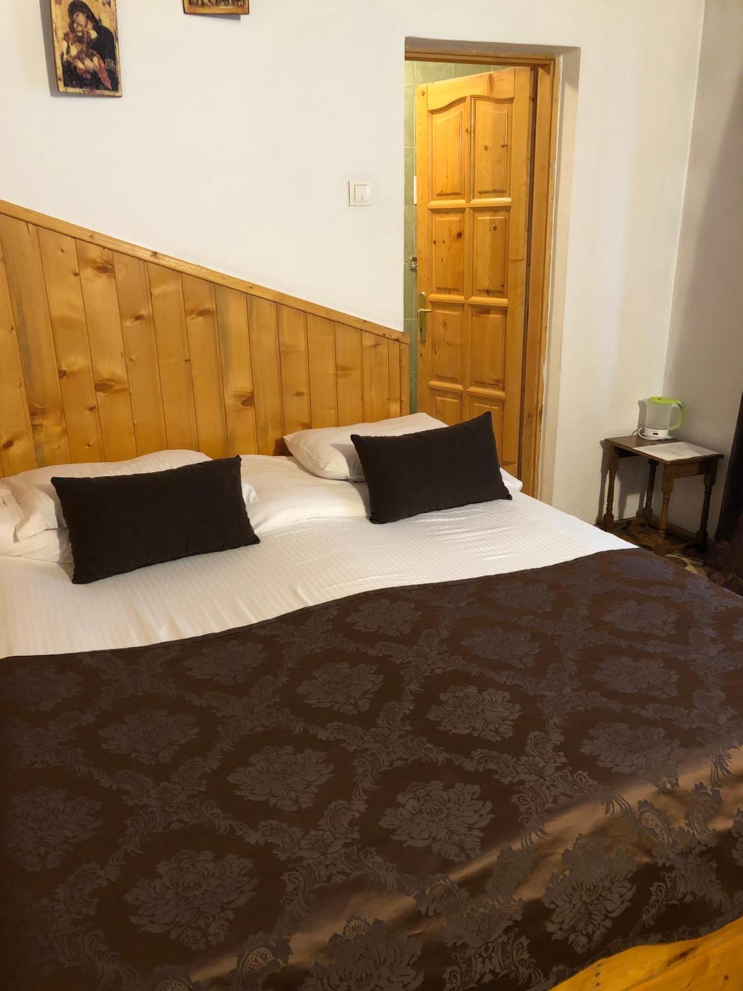 Rem'S Pension Рышнов Экстерьер фото