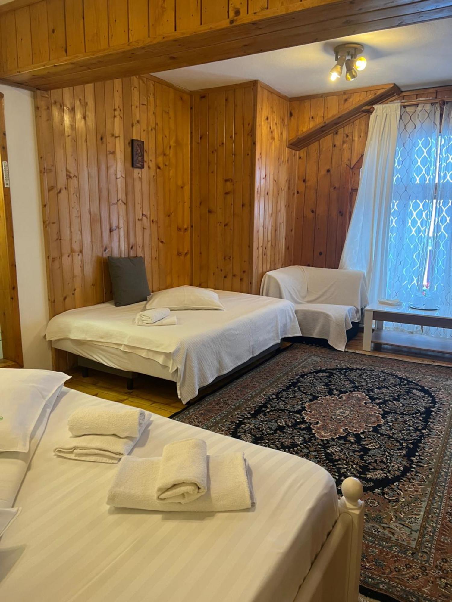 Rem'S Pension Рышнов Экстерьер фото