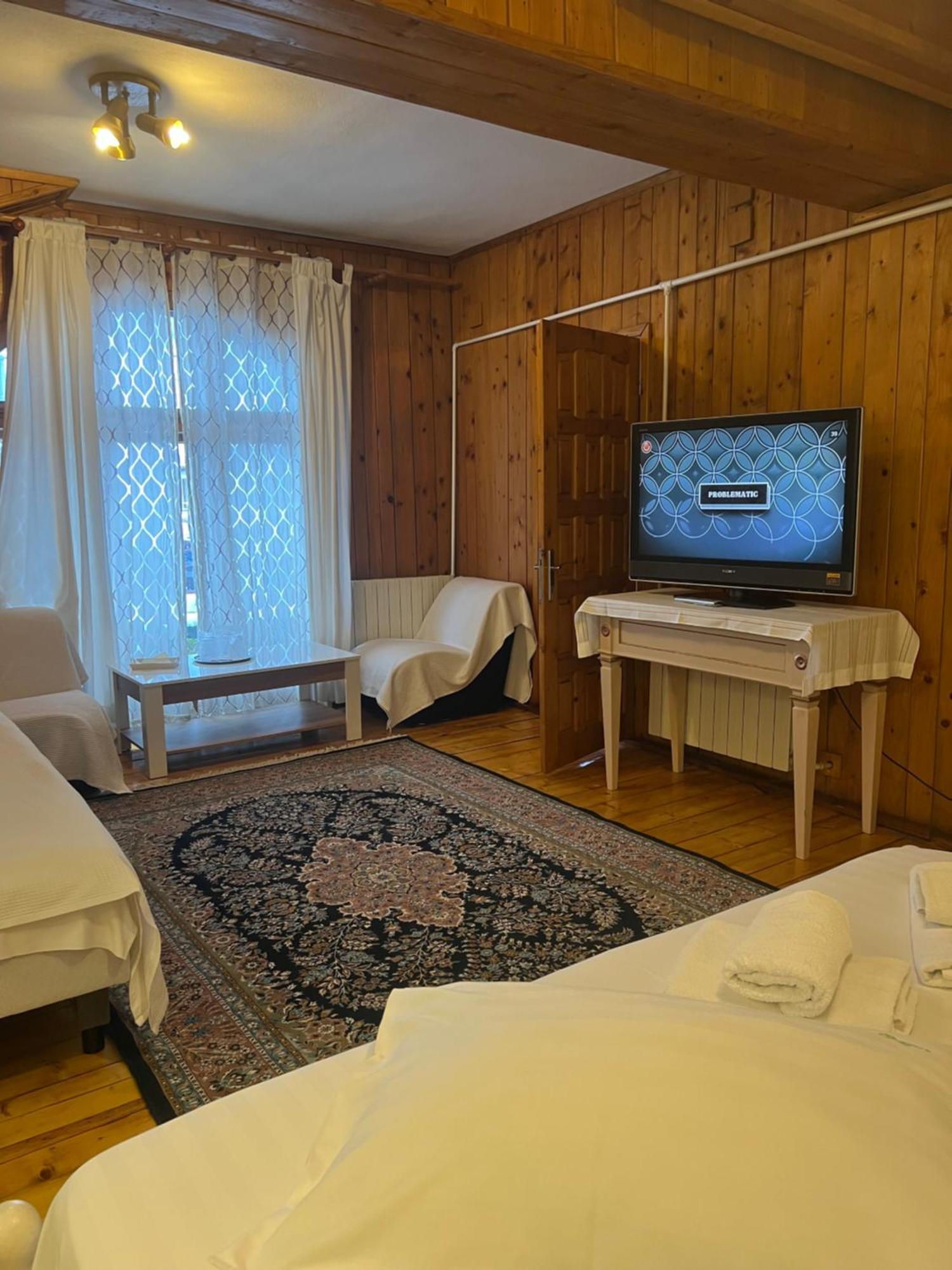 Rem'S Pension Рышнов Экстерьер фото