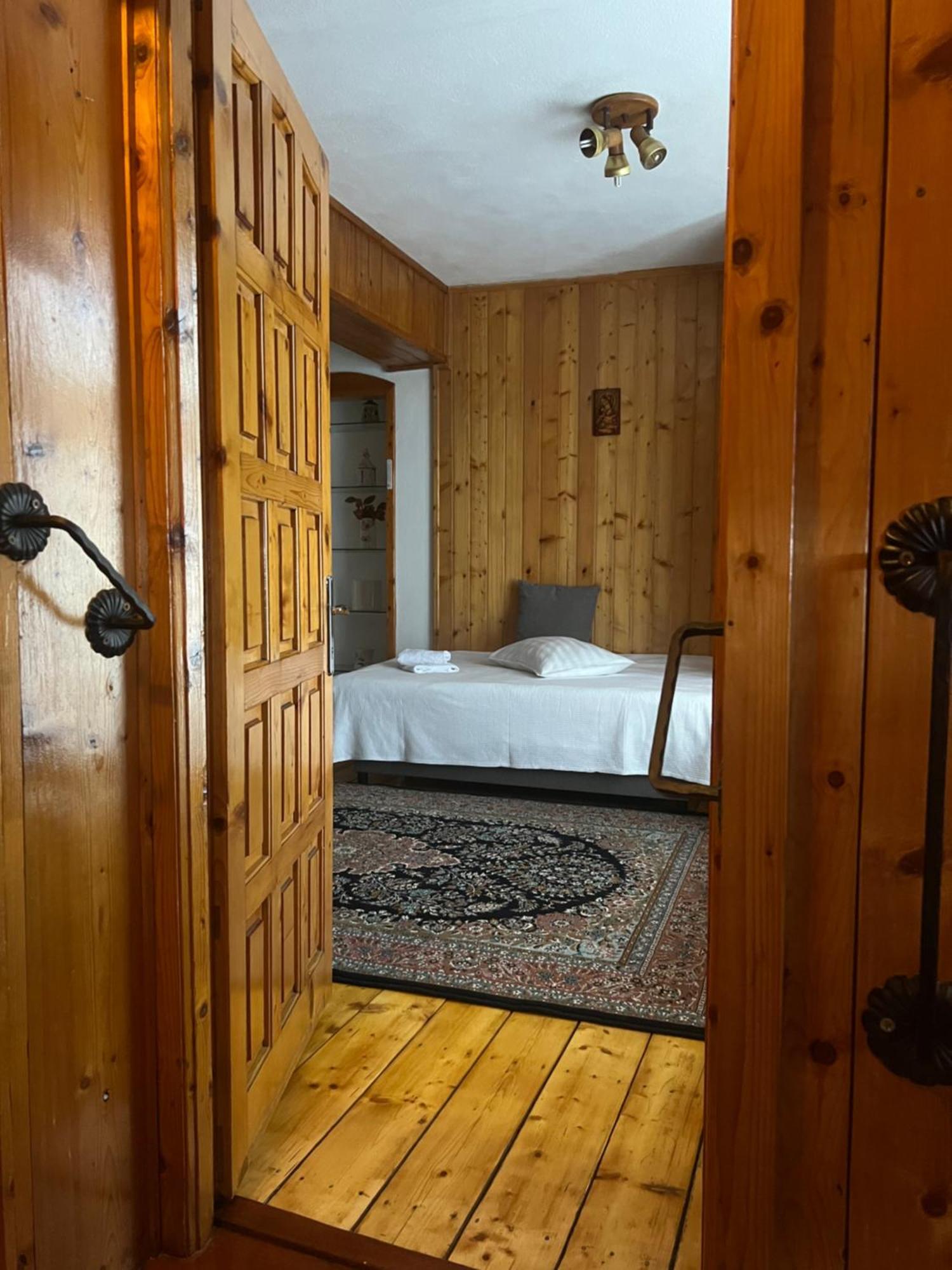 Rem'S Pension Рышнов Экстерьер фото
